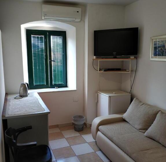 آپارتمان 1 خوابه با بالکن, Guest House Fosa