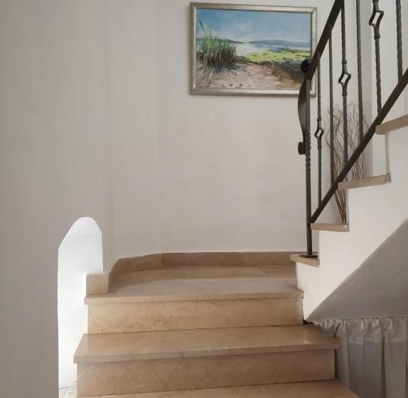 آپارتمان 1 خوابه با بالکن, Guest House Fosa