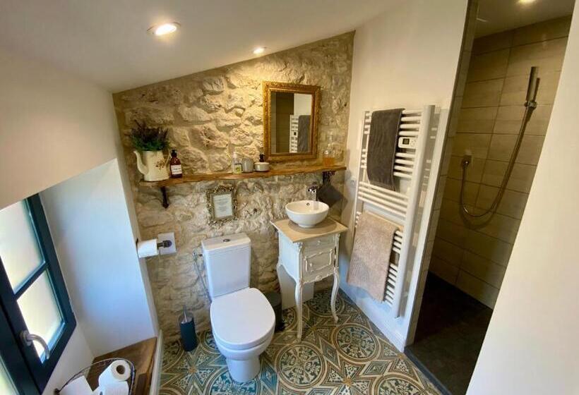 Номер Deluxe Кровать Кинг, Maison Mûrier