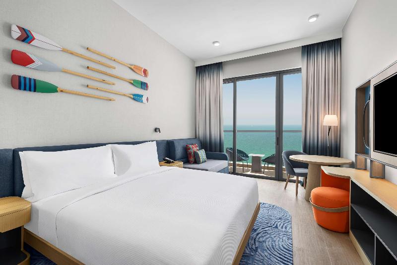 패밀리 연결 룸, Hampton By Hilton Marjan Island