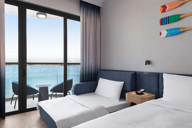 패밀리 연결 룸, Hampton By Hilton Marjan Island