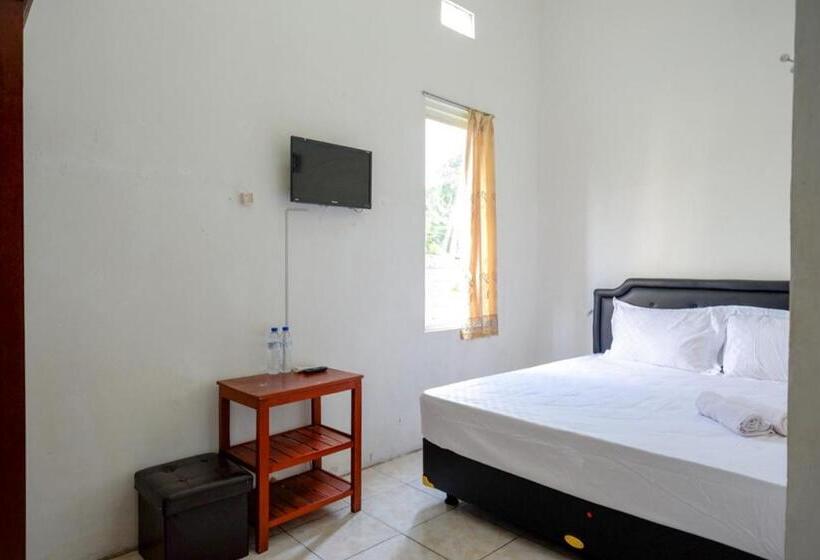 Номер Стандарт, Pandawa Guest House At Ngaliyan Square Mitra Reddoorz