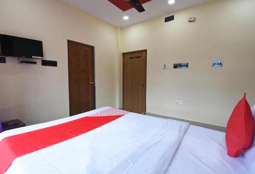 Номер Economy, Staymaker Hotel Sannidhyo