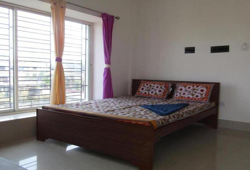 Номер Economy, Staymaker Hotel Sannidhyo