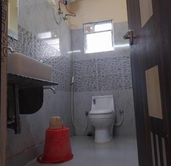 Quarto Triplo Deluxe, Goroomgo Avipsha Digha