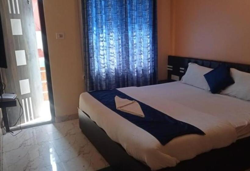 Quarto Triplo Deluxe, Goroomgo Avipsha Digha