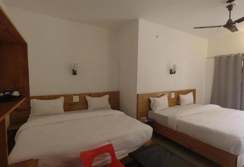 Cameră Cvadruplă Standard, H7 Stay On The Ganges, Yoga & Spa Resort, Rishikesh