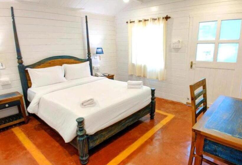 Номер Deluxe, Lotusfeet Beach Resort Morjim