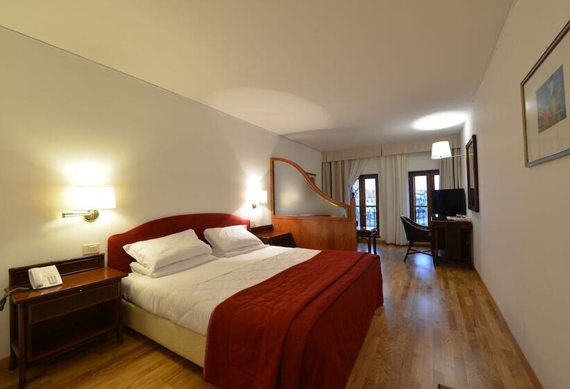 سوییت جونیور, Hannover