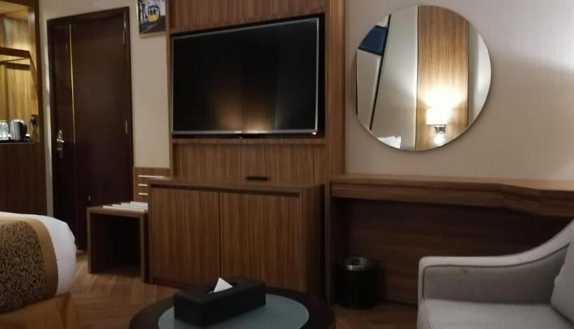 Family Suite, Golden Tower Hotel Alkhobar Corniche