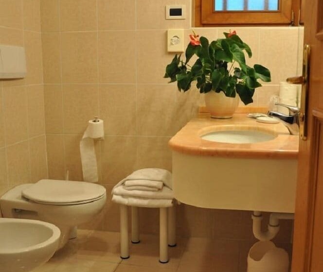 패밀리 룸, Albergo Dolomiti