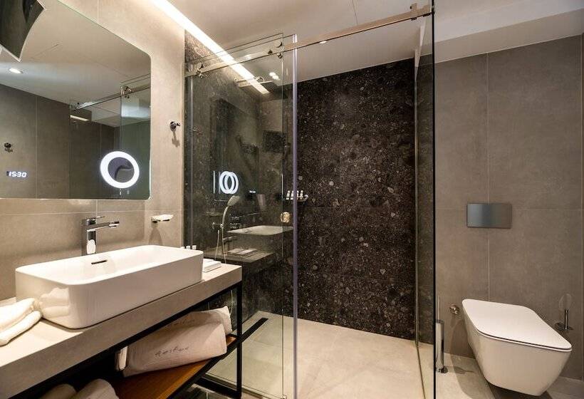 اتاق کلاسیک, Aeifos Boutique