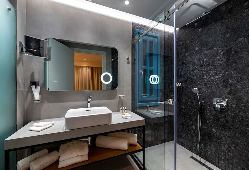 سوییت جونیور, Aeifos Boutique
