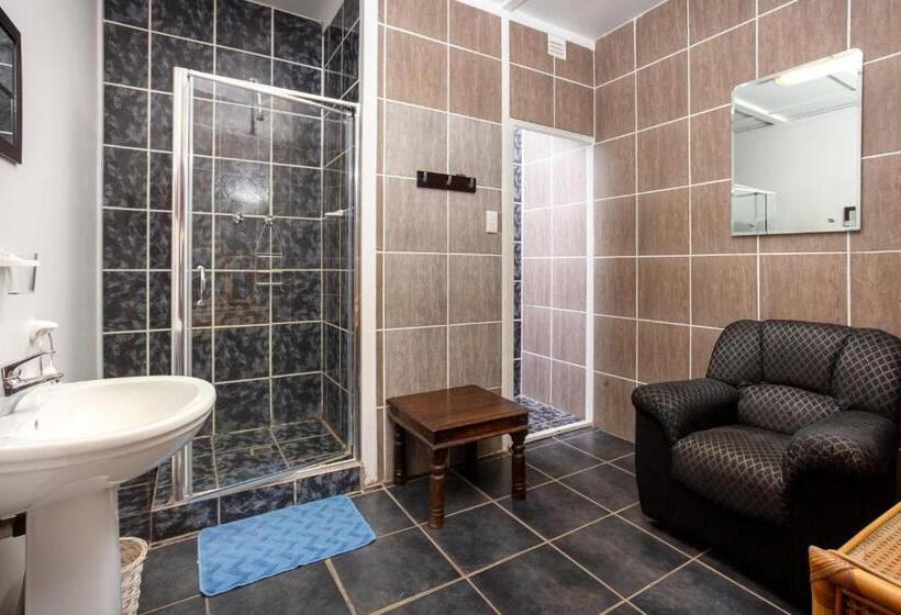 Номер Стандарт Трехместный, Gariep Dam Sunrose Group Of Guest Houses