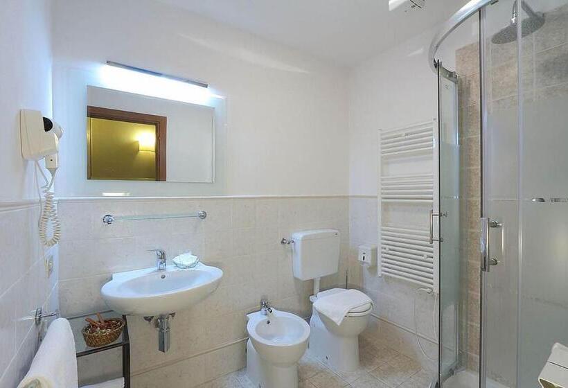 Habitación Triple Estándar, B&b Relais Il Campanile