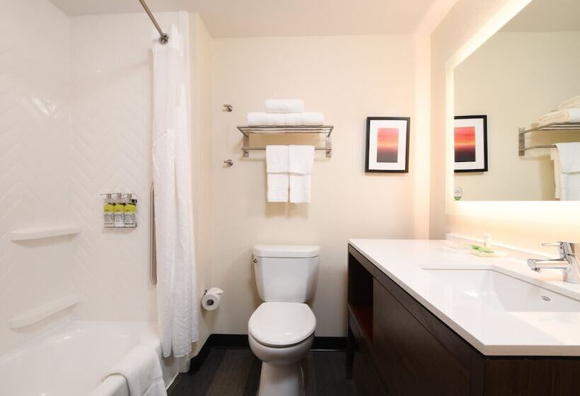스탠다드 룸, Holiday Inn Fredericksburg   Conference Center, An Ihg