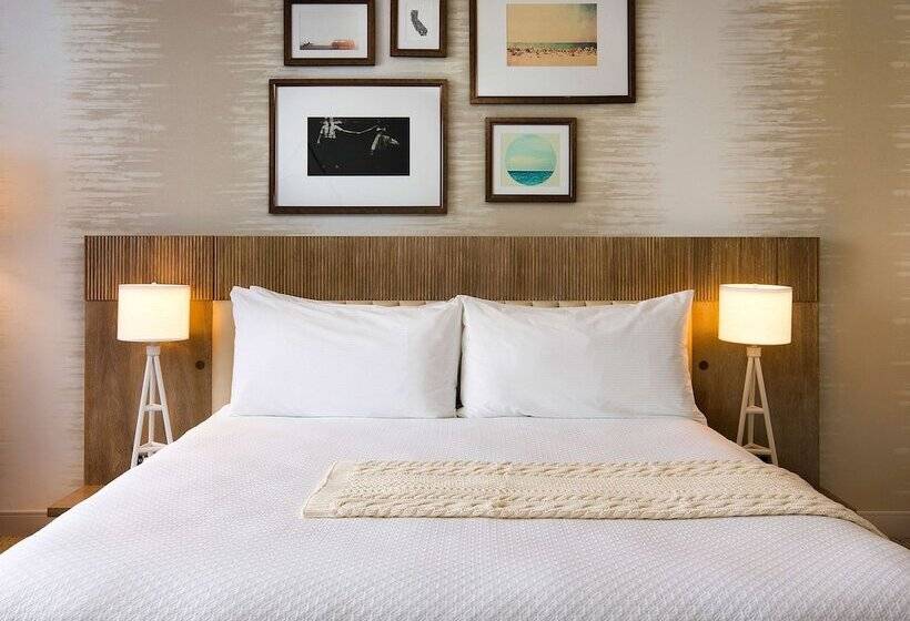 스탠다드 룸 더블 침대, Belamar Hotel Manhattan Beach, Tapestry Collection By Hilton