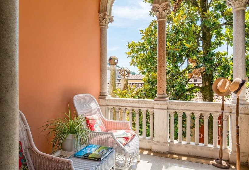 Президентский Люкс, Villa Abbazia Relais & Chateaux