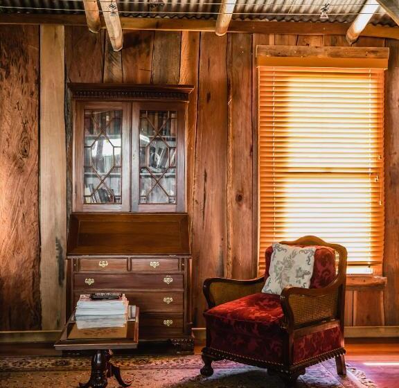 带大床的标准工作室, Capers Cottage And Barn Accommodation