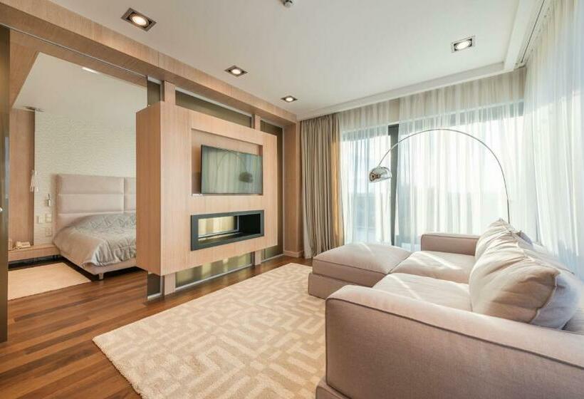 Люкс Вид на Реку, Riviera Zoloche Resort & Spa