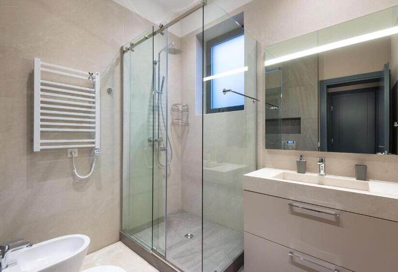 Дом 1 Спальня, Riviera Zoloche Resort & Spa