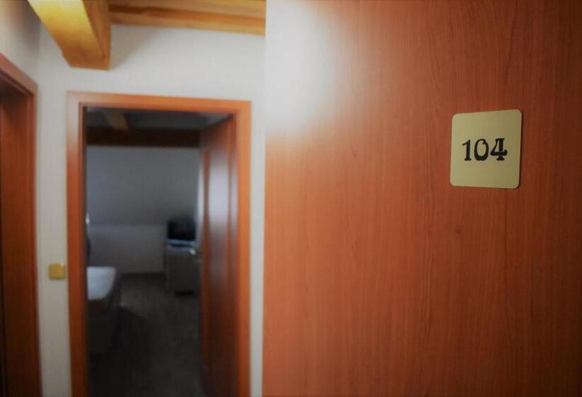 Номер Стандарт, Motel Roubenka