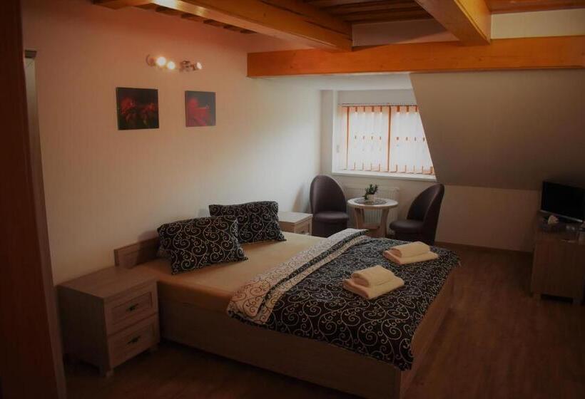 Номер Стандарт, Motel Roubenka