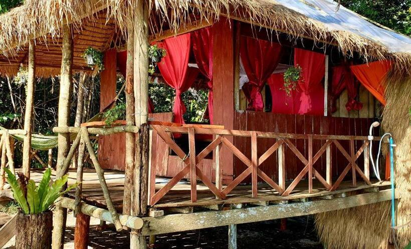 بانگلوی لوکس, Crusoe Koh Takiev Island