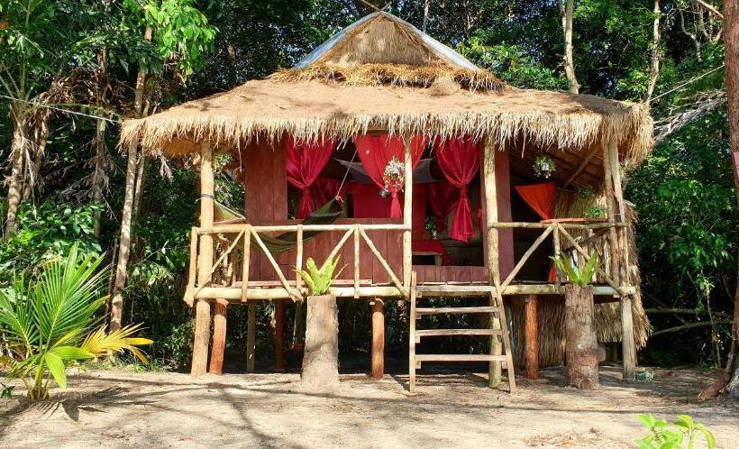 بانگلوی لوکس, Crusoe Koh Takiev Island