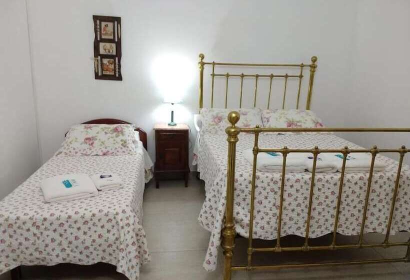 Номер Стандарт Трехместный, Nuevo Hotel Parador