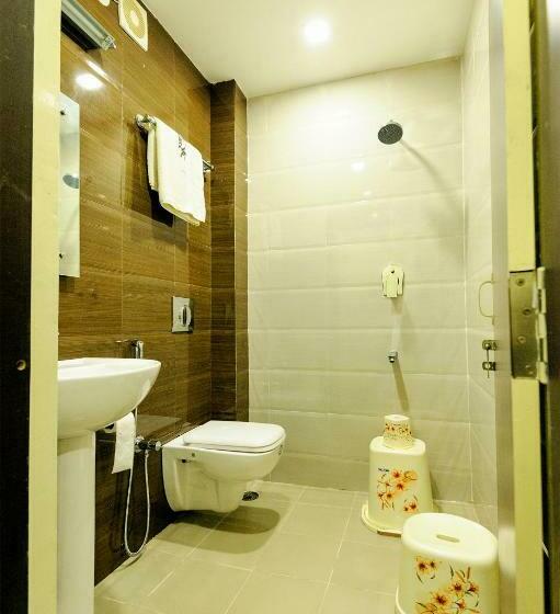 Номер Deluxe, Srigandha Residency  Vaccinated Staff