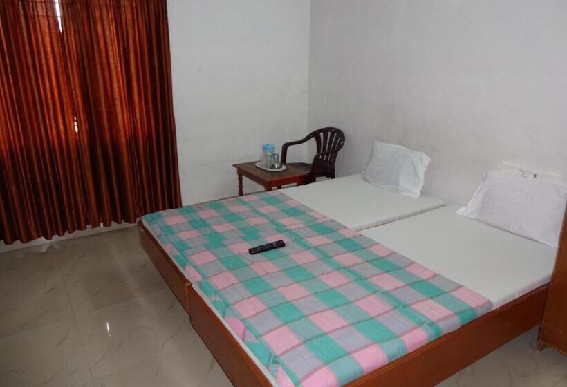 豪华房间, R M Guest House