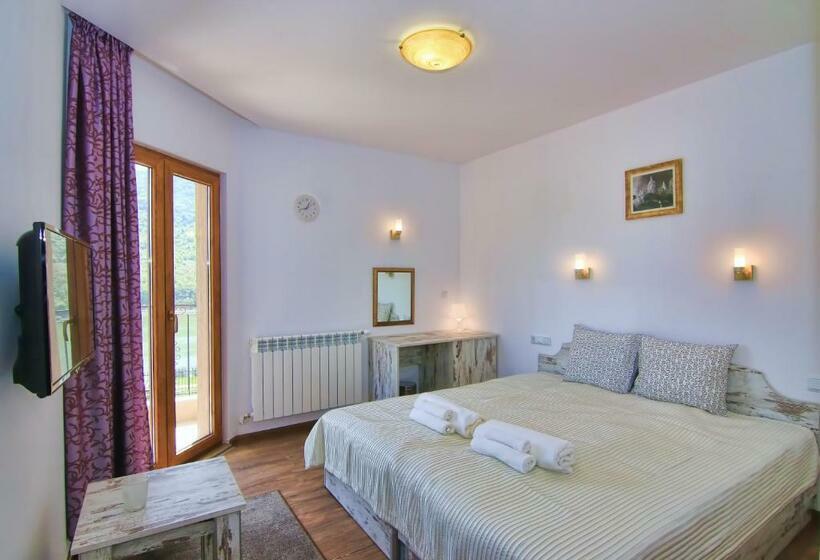 Номер Deluxe, Eco House Kitana