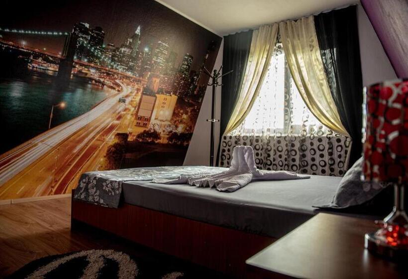 Апартаменты 1 Спальня с Балконом, Casa Robi