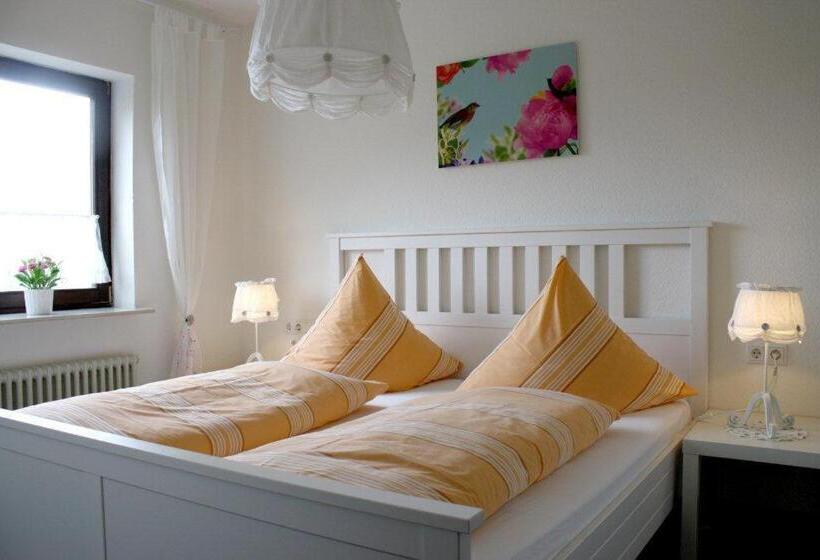 Апартаменты Комфорт 1 Спальня, Kastanienhof Apartment