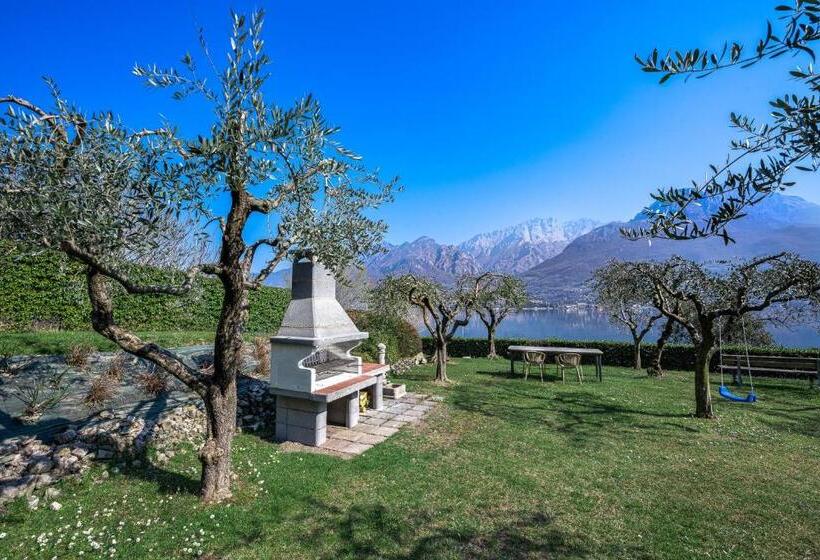 Апартаменты 4 Спальни, Bellagio Village  4 Apartments By The Lake   Seasonal Warm Pool And Sauna