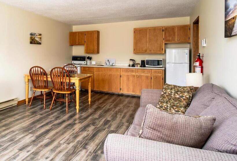 سوییت لوکس, Hebridean Motel
