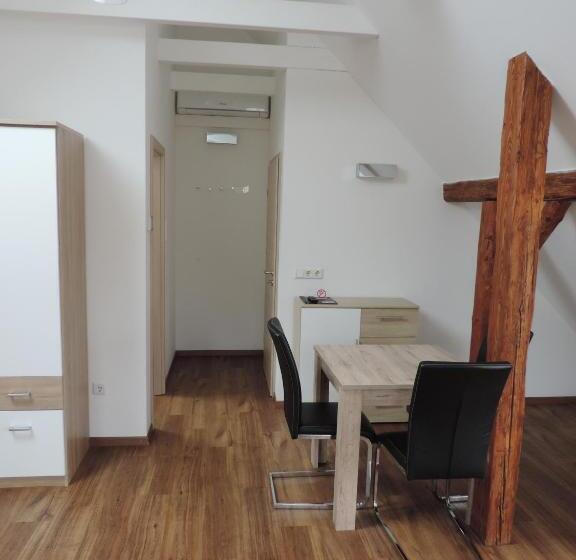 Семейный Номер, Pension Am Kirchberg