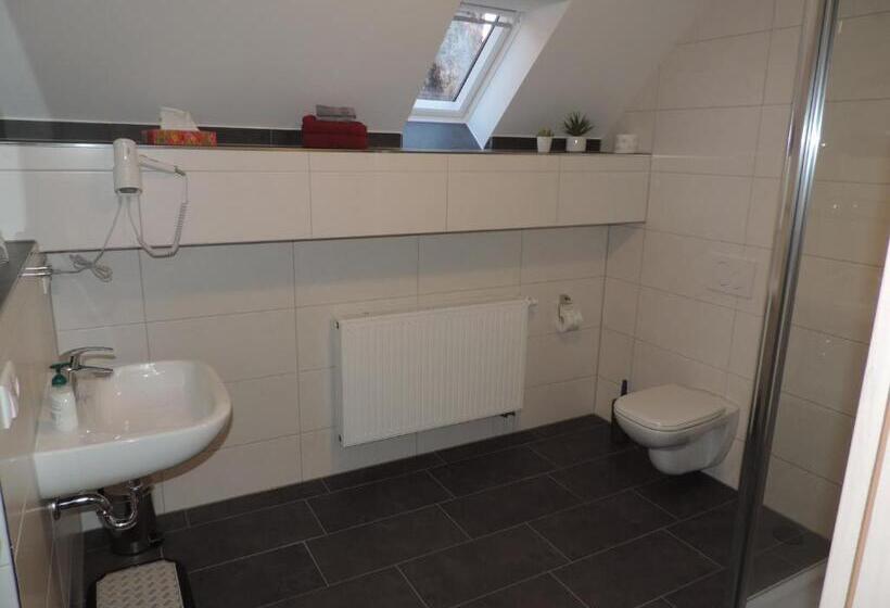 Номер Стандарт, Pension Am Kirchberg