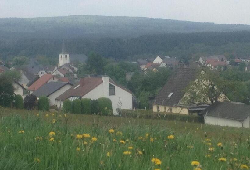 Номер Стандарт, Gasthaus Metzgerei Pension Maßem