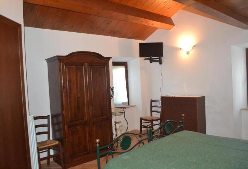 Трехместный Номер Стандарт Вид на Сад, Agriturismo Montorso