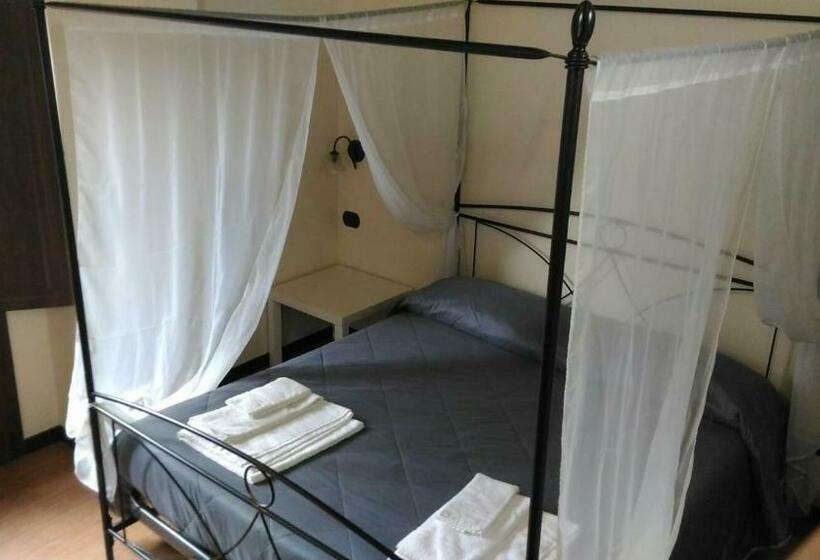 标准单人间, Oasi Di Francesca