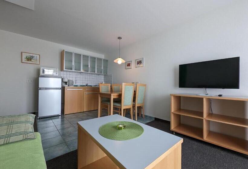 Люкс, Landhotel Larenzen