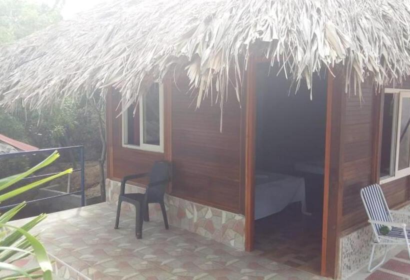 带泳池的标准三人间, Hostal Recuerdos Del Tayrona