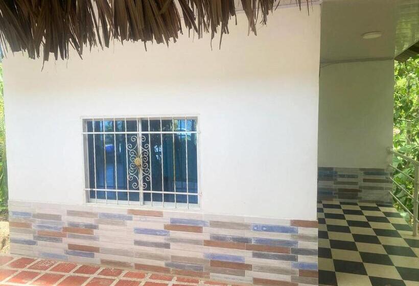 带阳台的三人标准间, Hostal Recuerdos Del Tayrona