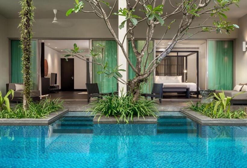 سوییت جونیور با چشم‌انداز استخر, Twinpalms Surin Phuket Resort