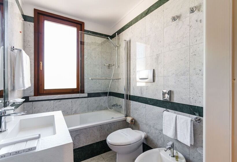 Номер Executive, Seawater Hotel Bio & Beauty Spa