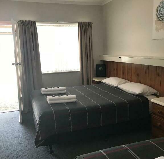스탠다드 트리플 룸, Glenrowan Kelly Country Motel