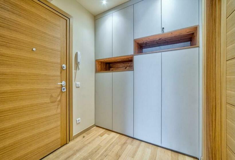 سوییت, Luxury Kalman Centar Apartman