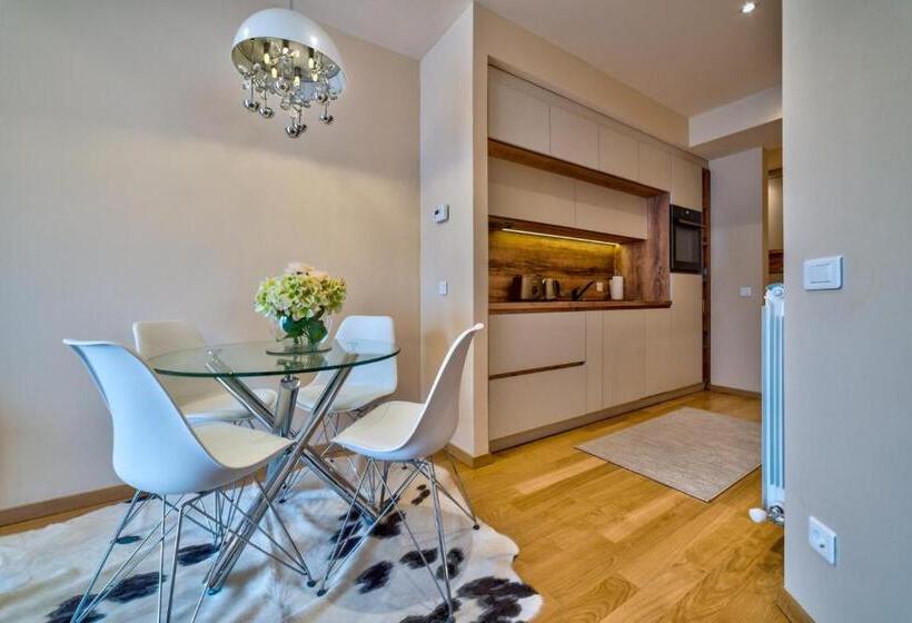 سوییت, Luxury Kalman Centar Apartman